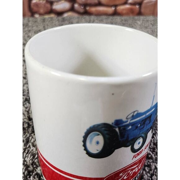 Ford Tractor Pair Coffee Cups, Ford 9600 Tractor and Ford 5000 Series Tractor - Picture 7 of 8